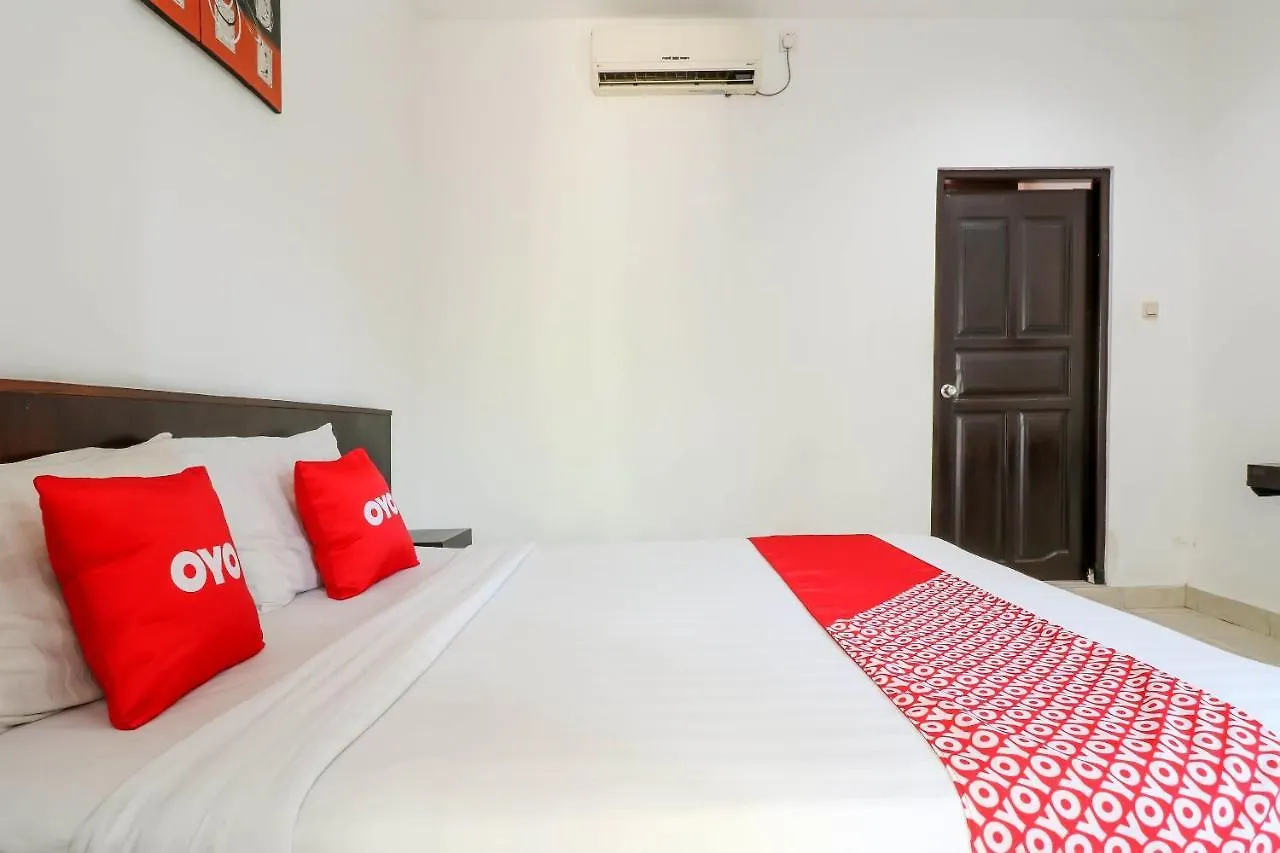 Capital O 1666 Grand Pudjawan Hotel Near Kuta Beach