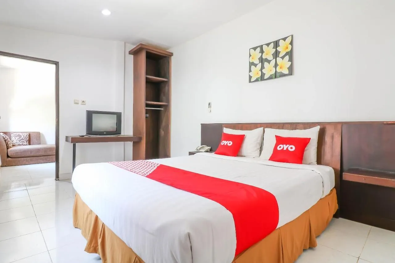 **  Capital O 1666 Grand Pudjawan Hotel Near Kuta Beach Indonesia