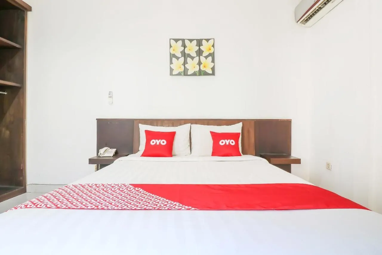 **  Capital O 1666 Grand Pudjawan Hotel Near Kuta Beach Indonesia