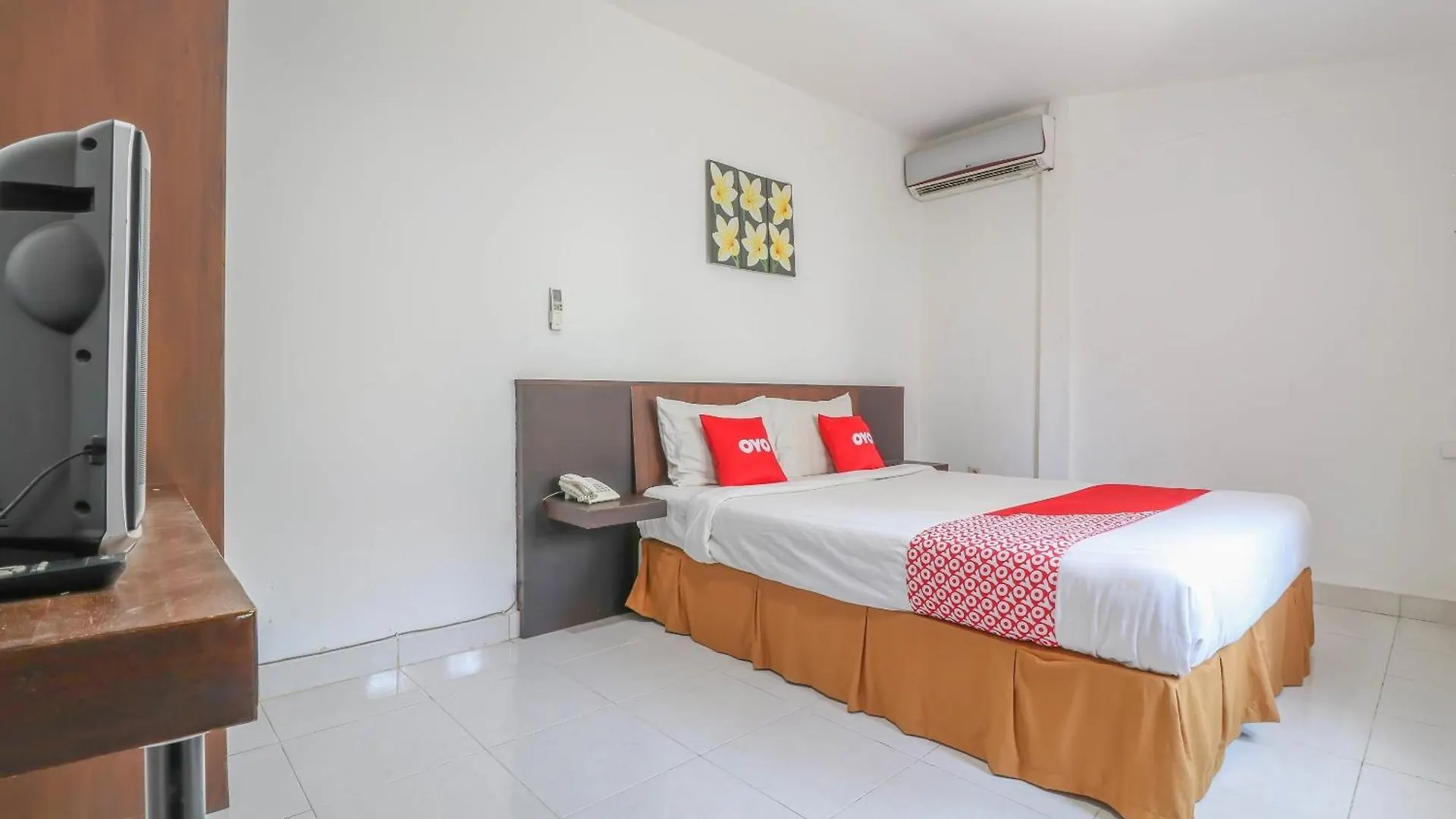 Capital O 1666 Grand Pudjawan Hotel Near Kuta Beach